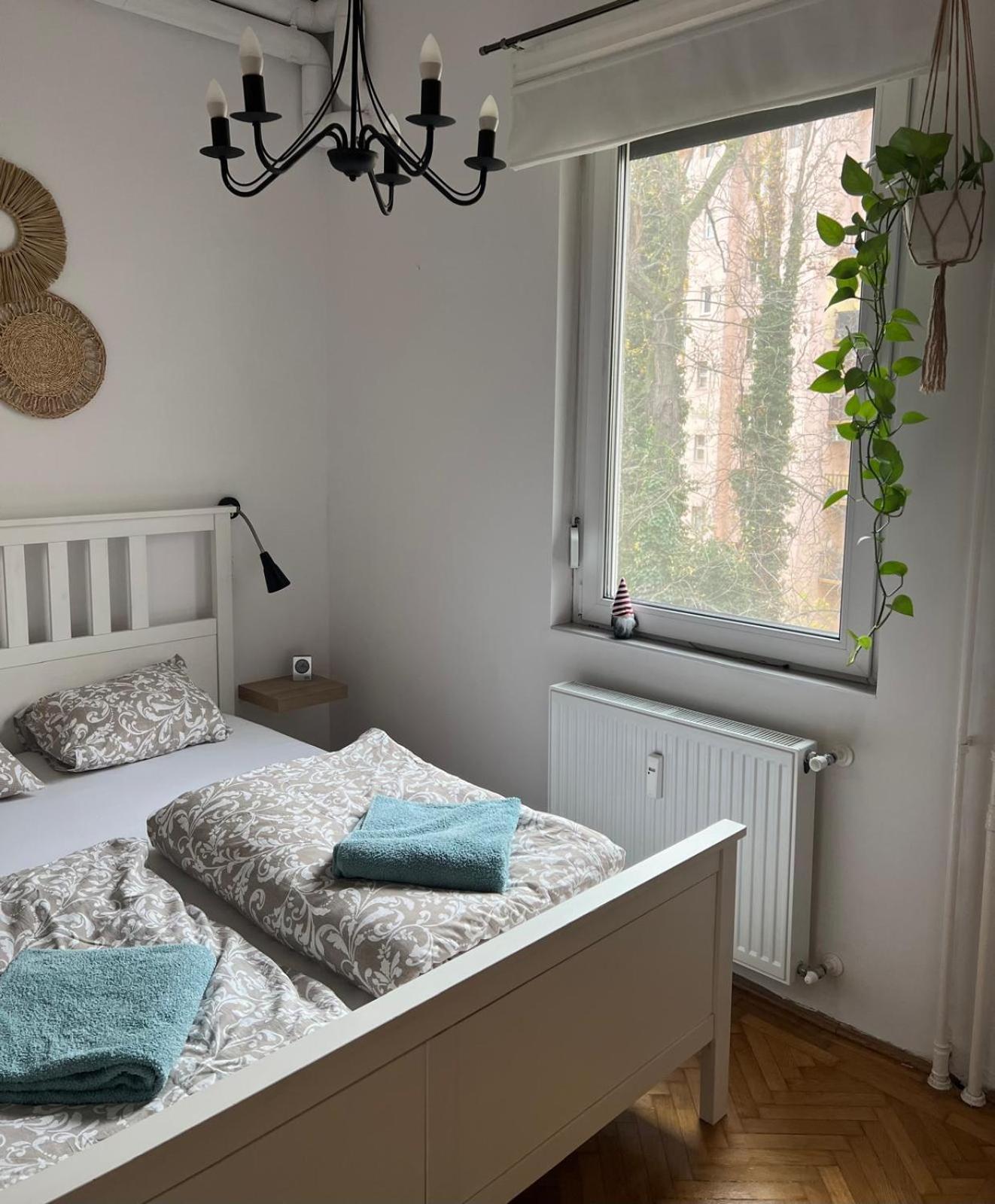 West Budapest Apartman Buitenkant foto