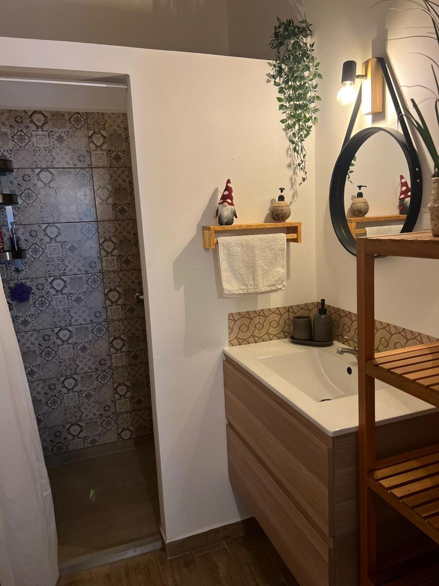 West Budapest Apartman Buitenkant foto